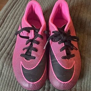 Nike Kids Soccer cleats in Pink and Black
